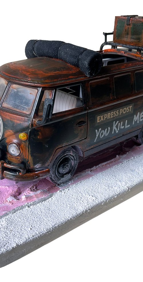 Tour Bus by Pete Davies