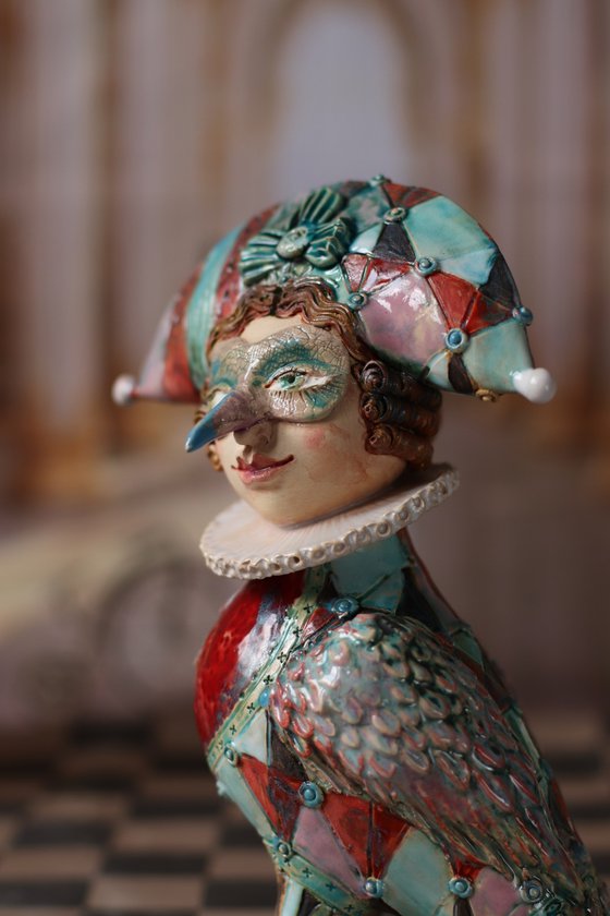 Harlequin Bird 2025