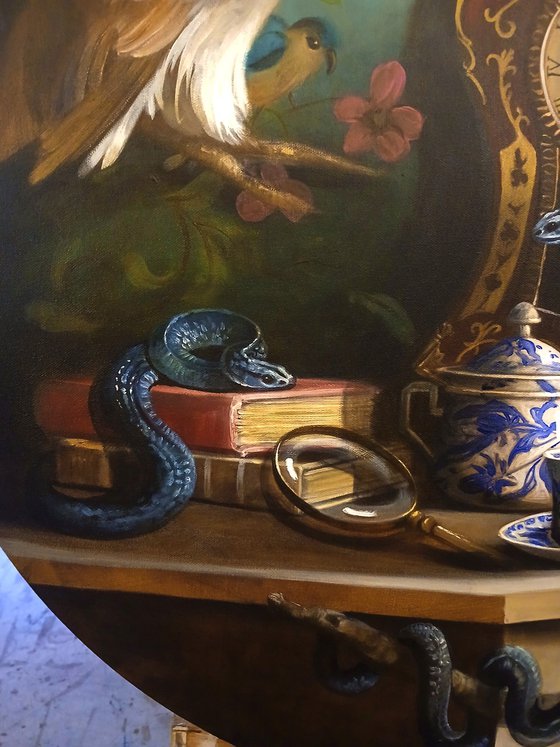 The large round of the blue snakes