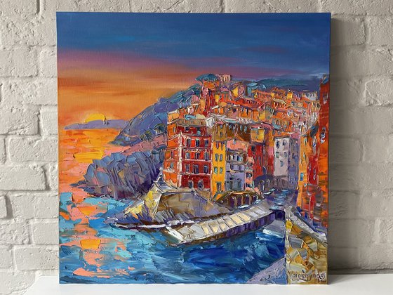 ''Bright sunset''. Seascape. City by the sea. original oil painting.