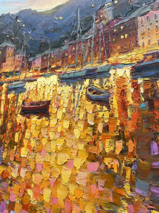 ""Night city of Italy""