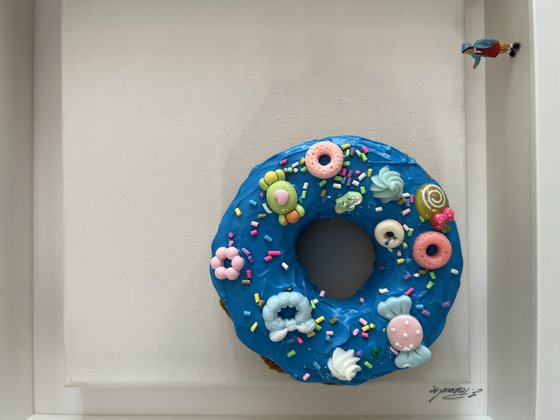 Freedom People ,,Bluberry Donut’‘ Eka Peradze Art