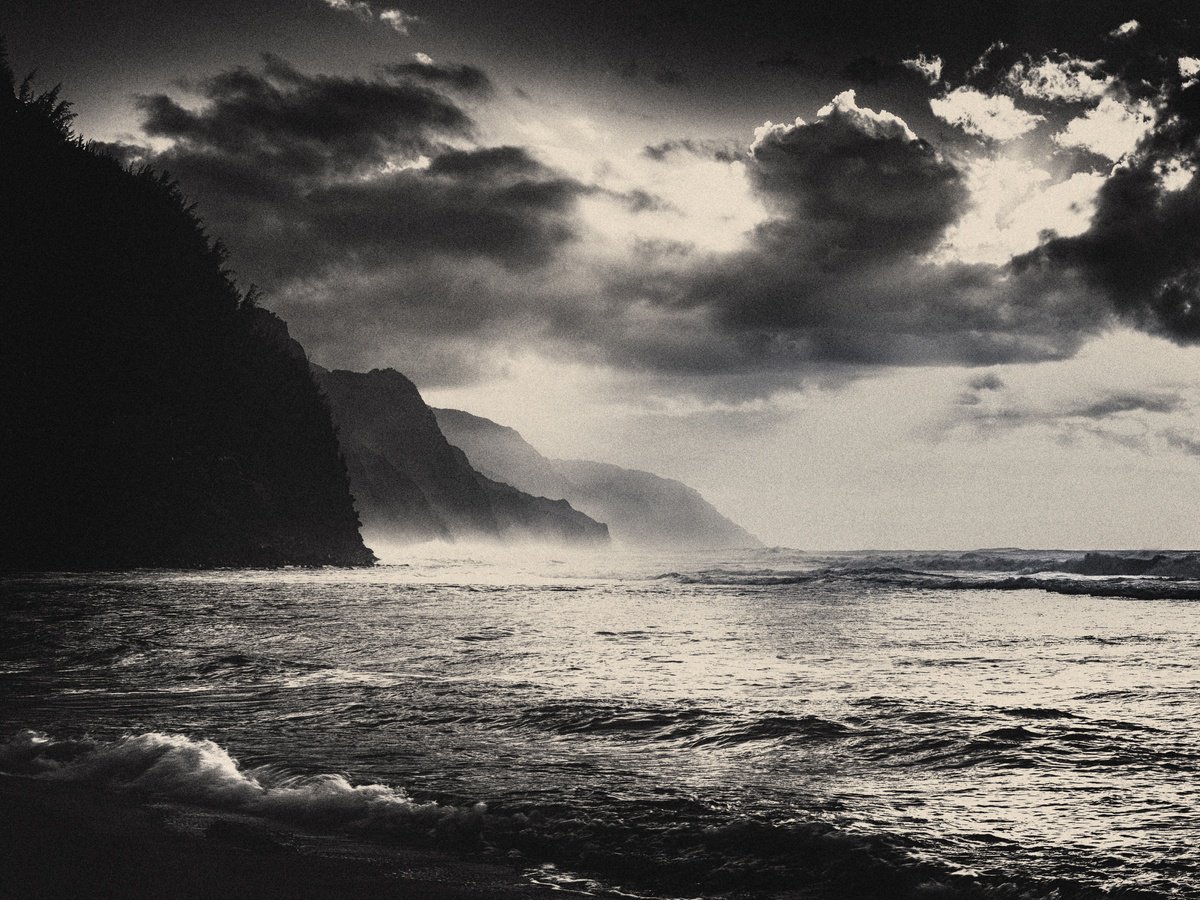 NA PALI DREAMS by Harv Greenberg