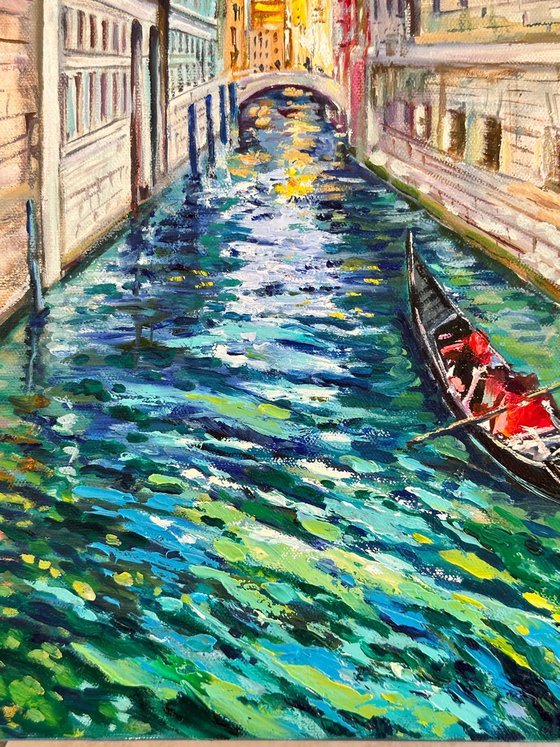 Venice. Where hearts sigh.