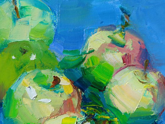 Apples on Blue