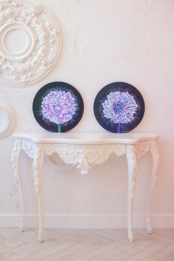 Diptych round flowers