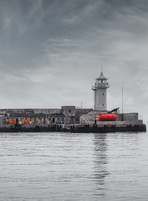 Yalta lighthouse by Vlad Durniev