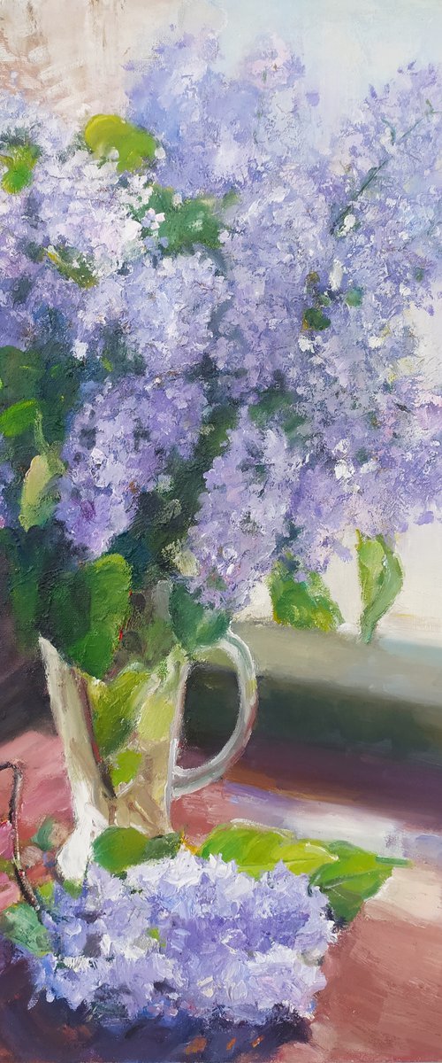 Lilac in a vase by Valentina Andrukhova