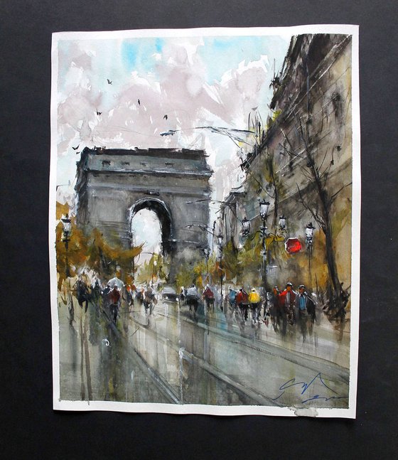 Raining at Arc de Triomphe