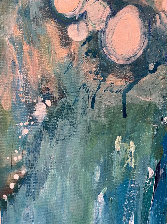 A Moment Contains Multitudes