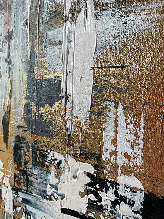 Golden Vertical Fragments