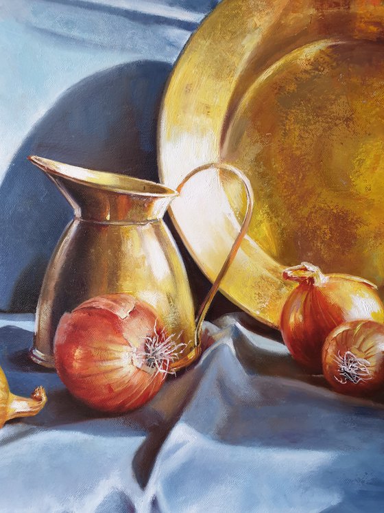 "Still life with golden onions. " still life liGHt original painting PALETTE KNIFE  GIFT (2021)