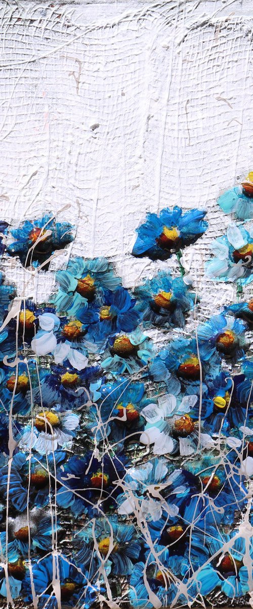 blu flowers by Donatella Marraoni