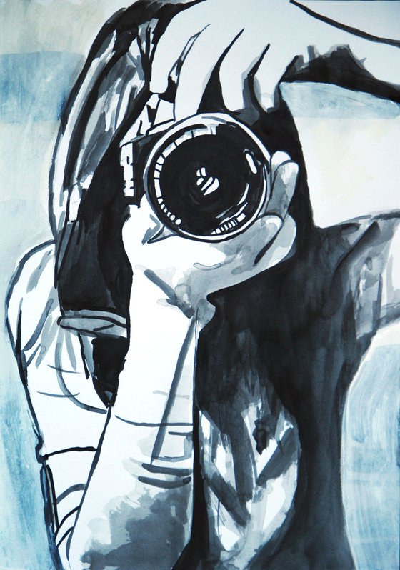 Girl with  camera  / 42 x 27.9 cm