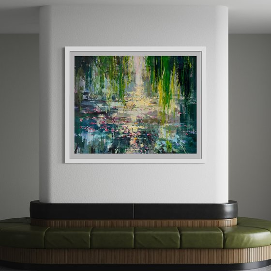 Reflection of Shimmering Lotus