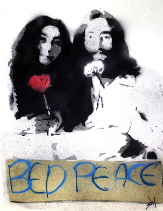 Pop moment 6: Bed peace (cc).