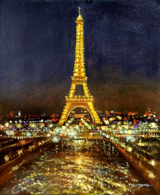 Golden Eiffel