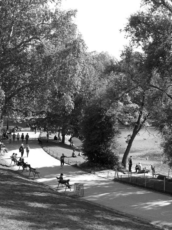 Parc des Buttes-Chaumont en automne