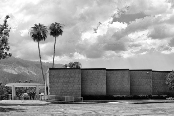 PALM SPRINGS CITY HALL