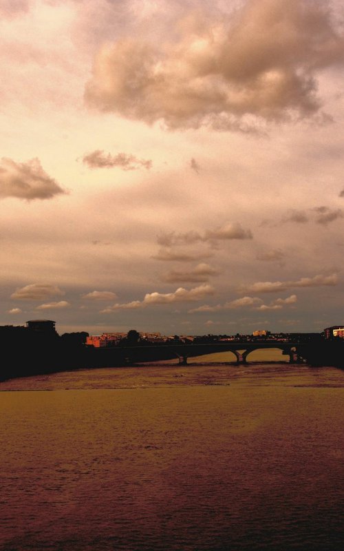 Une vue de Toulouse...... by PHILIPPE BERTHIER