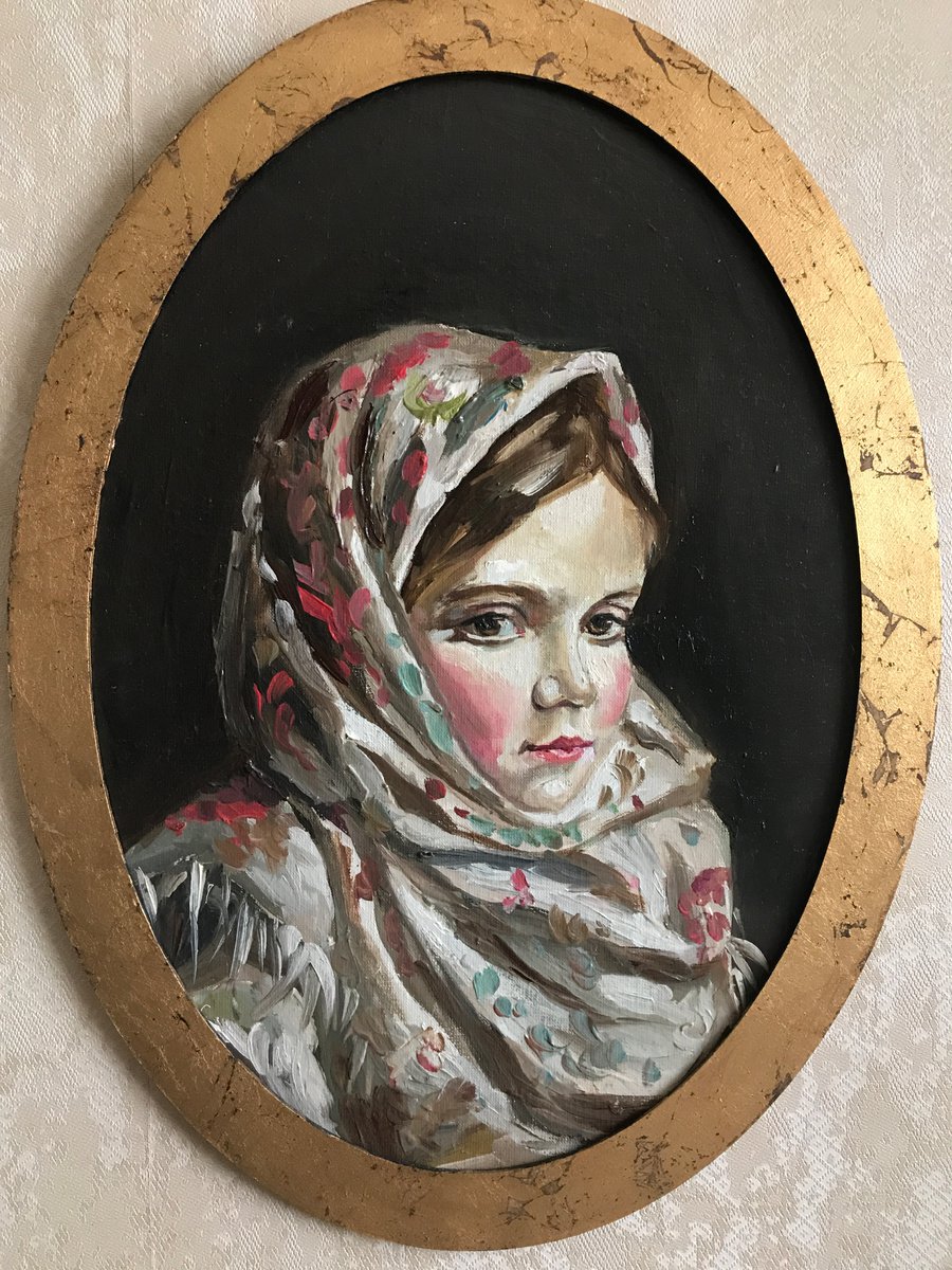 Girl in Pavlovo Posad shawl by Anastasia Terskih