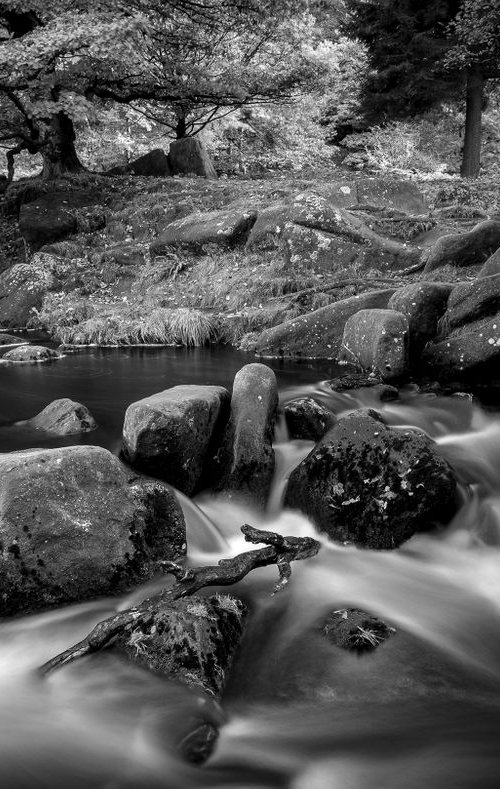 Waterfall - Padley Gorge Peak District National Park . by Stephen Hodgetts Photography