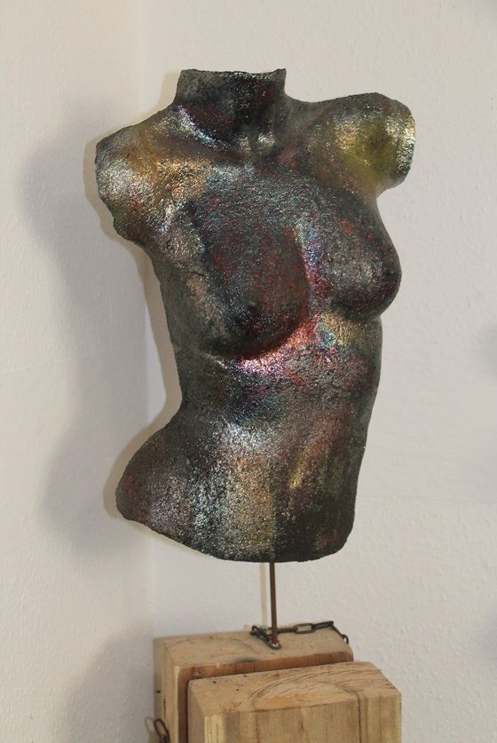 Raku Torso Large 34