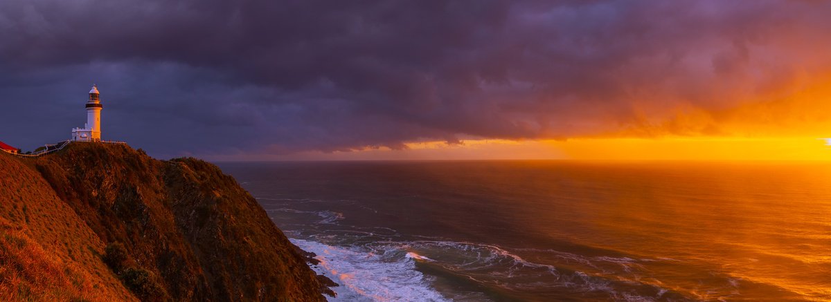 Byron Lighthouse by Nick Psomiadis