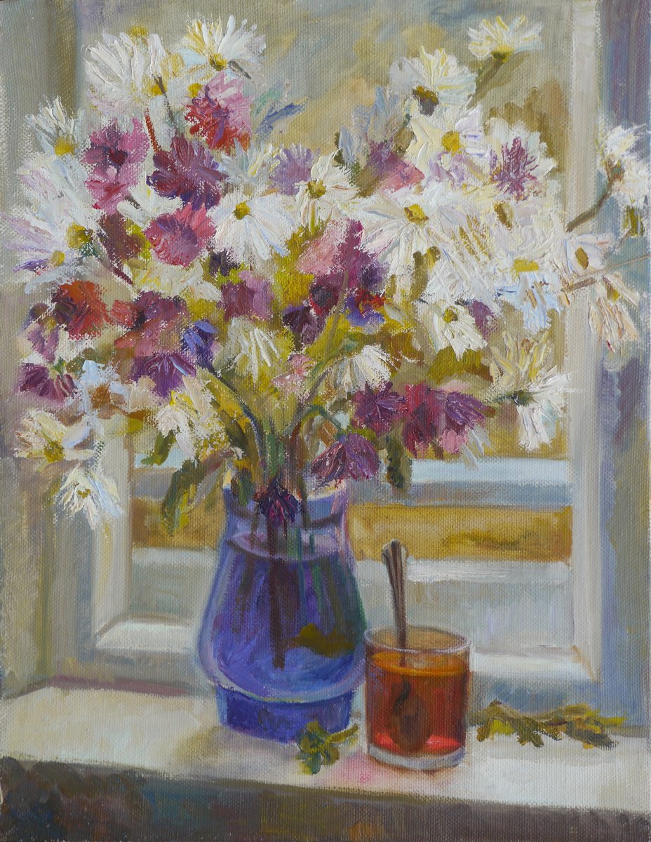 Blue vase by Elena Lykhodid