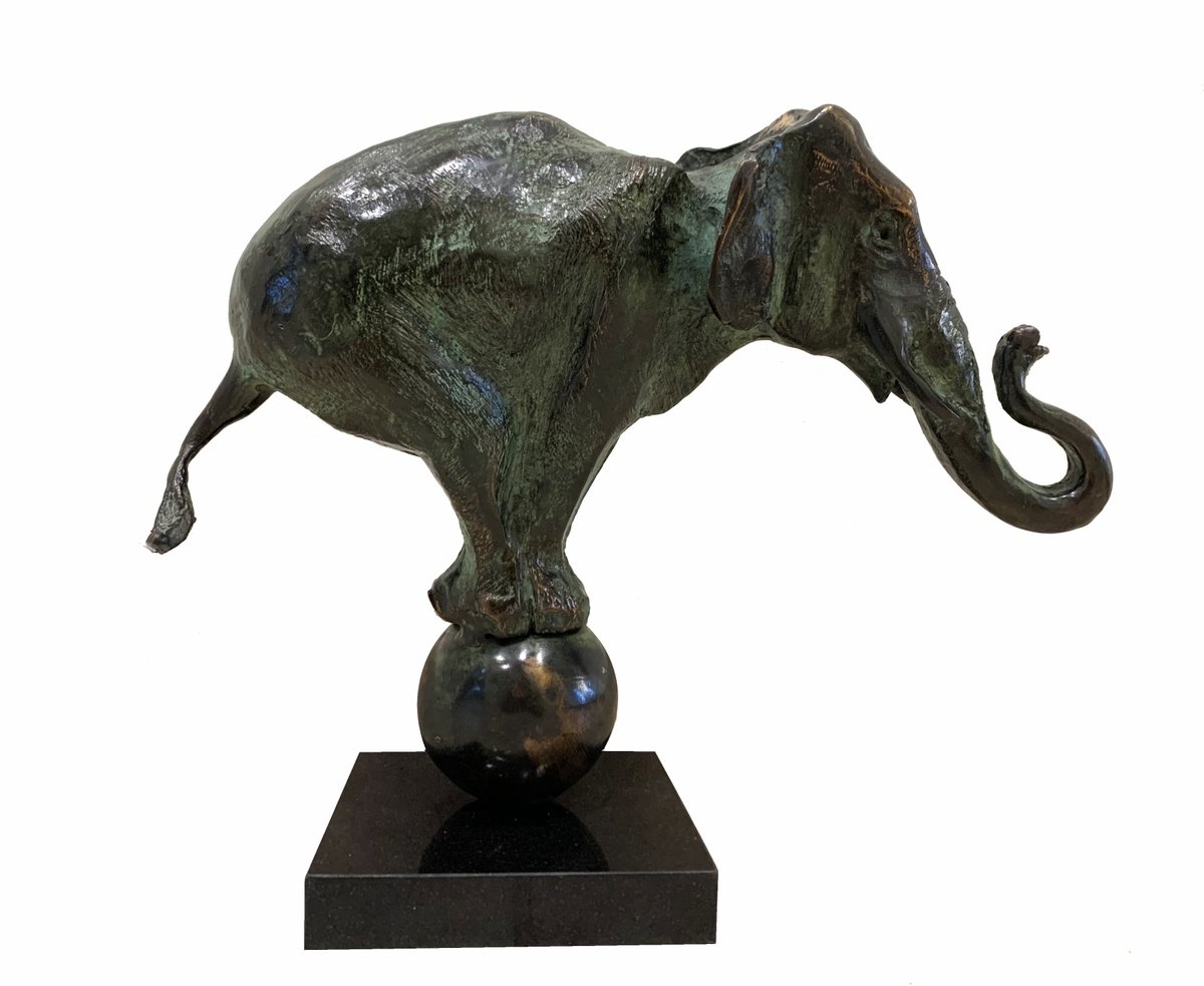 Expressive Animal Sculpture By Toth Kristof, 10 X 12", Circus Elephant, Original Artwork