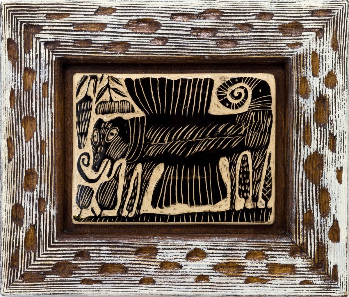 Ceramic panel Beast 24,5 x 21 x 2 cm by Yuliia Dunaieva