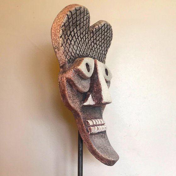 Ceramic Mask One on solid steel stand