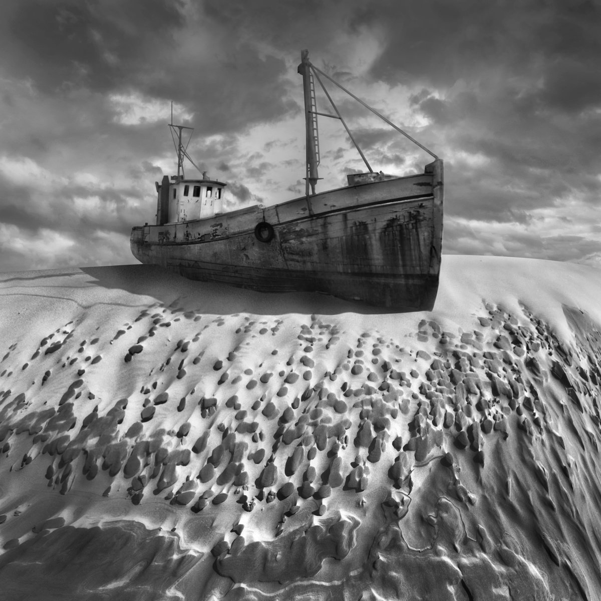 Lost ship by Dariusz Klimczak