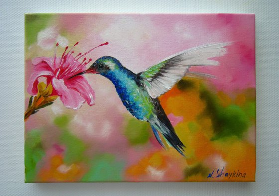 Hummingbird with Pink Flower