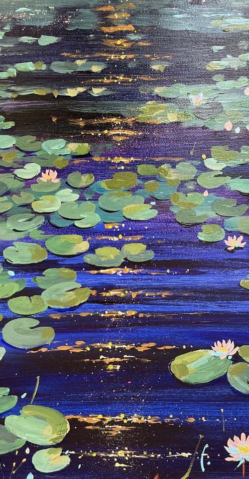 Water lilies. Night and glow on the lake by Yevheniia Salamatina