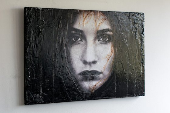 "Under the skin" (75x50x3cm) - Unique portrait artwork on wood (abstract, portrait, gouache, original, painting, coffee, acrylic, oil, watercolor, encaustics, beeswax, resin, wood, fingerpaint)