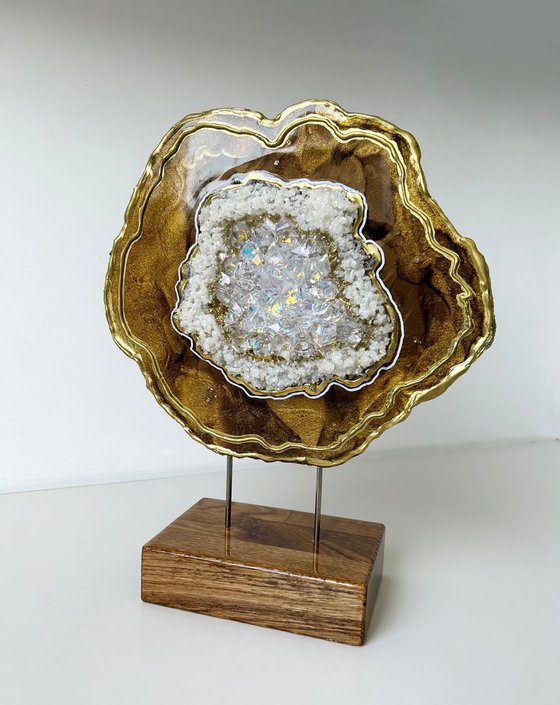 3D Geode Slice White & Gold, Unique gift, Home Decor, Luxury art, Crystal art, Geode sculpture, Standing geode