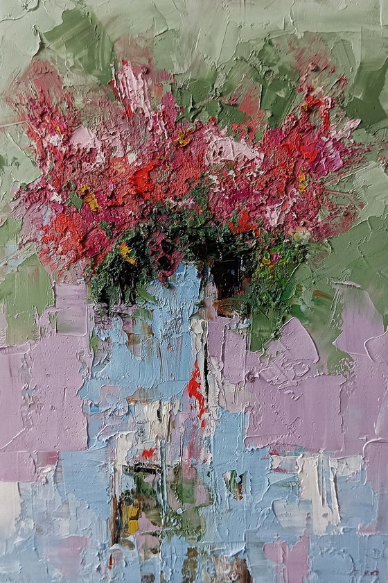 Red flowers in the vase