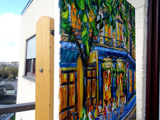 On a Street Corner in Lyon