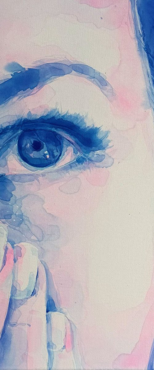 Single visible eye by Alina Lobanova