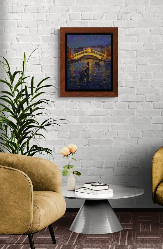 Rialto Bridge. Venice evening