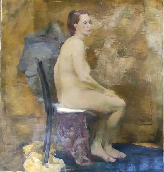 Nude on gold