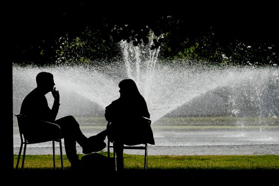 Lakeside Chat