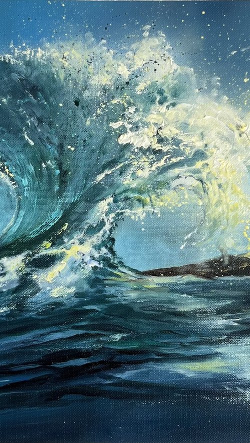 Dramatic Wave by Myroslava Denysyuk