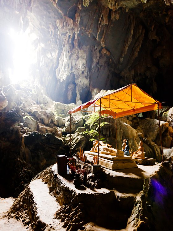 Tham Poukham Cave