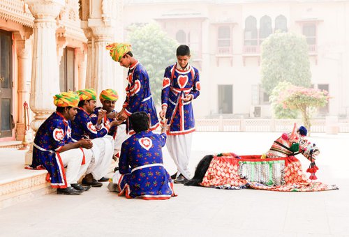 Street Performers, Jaipur by Tom Hanslien