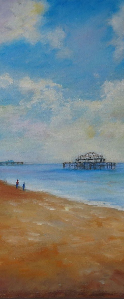 A Cloudy day on Brighton Beach by Maureen Greenwood