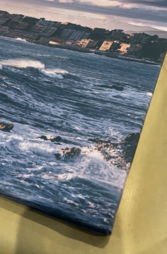 ROUGH SEA