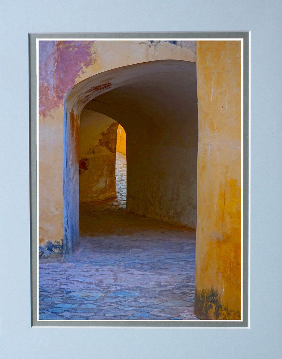 Photorealistic Cityscapes Photograph By Robin Clarke, 14 X 11", Passage In India, Original Artwork
