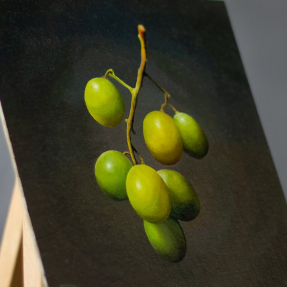 "Cinnabar Green Grapes"